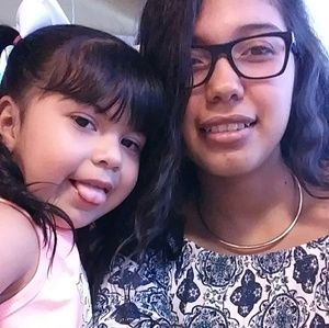 Meet your Posher, Kenia